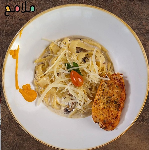 Fettuccine Alfredo